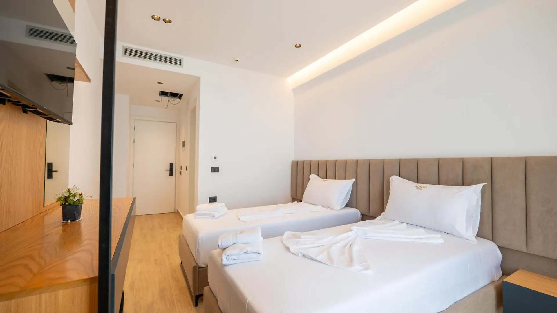 Alpaso Hotel Sarande