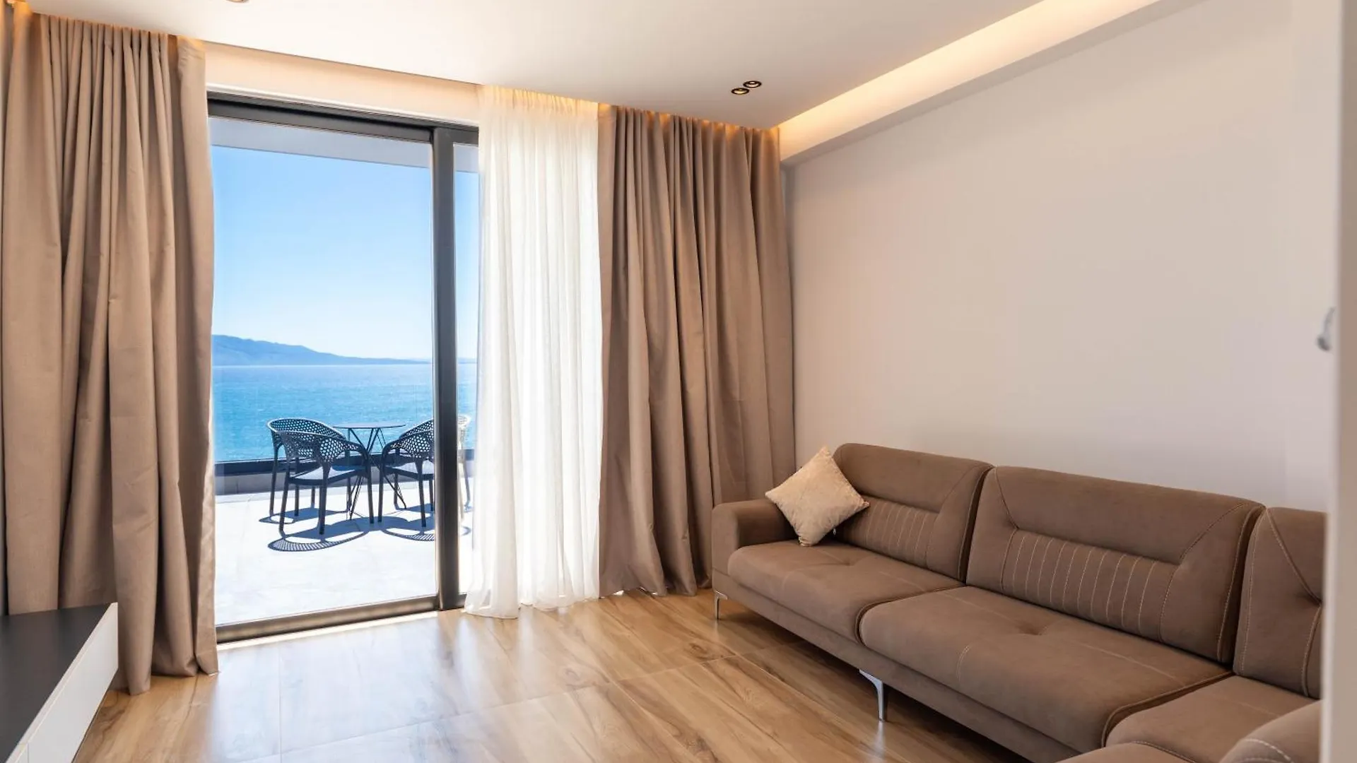 Alpaso Hotel Sarande