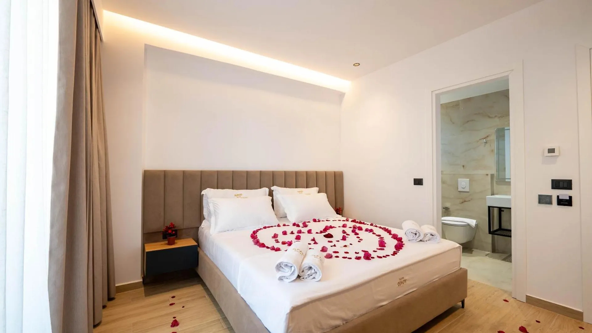 ***  Alpaso Hotel Sarande Albania